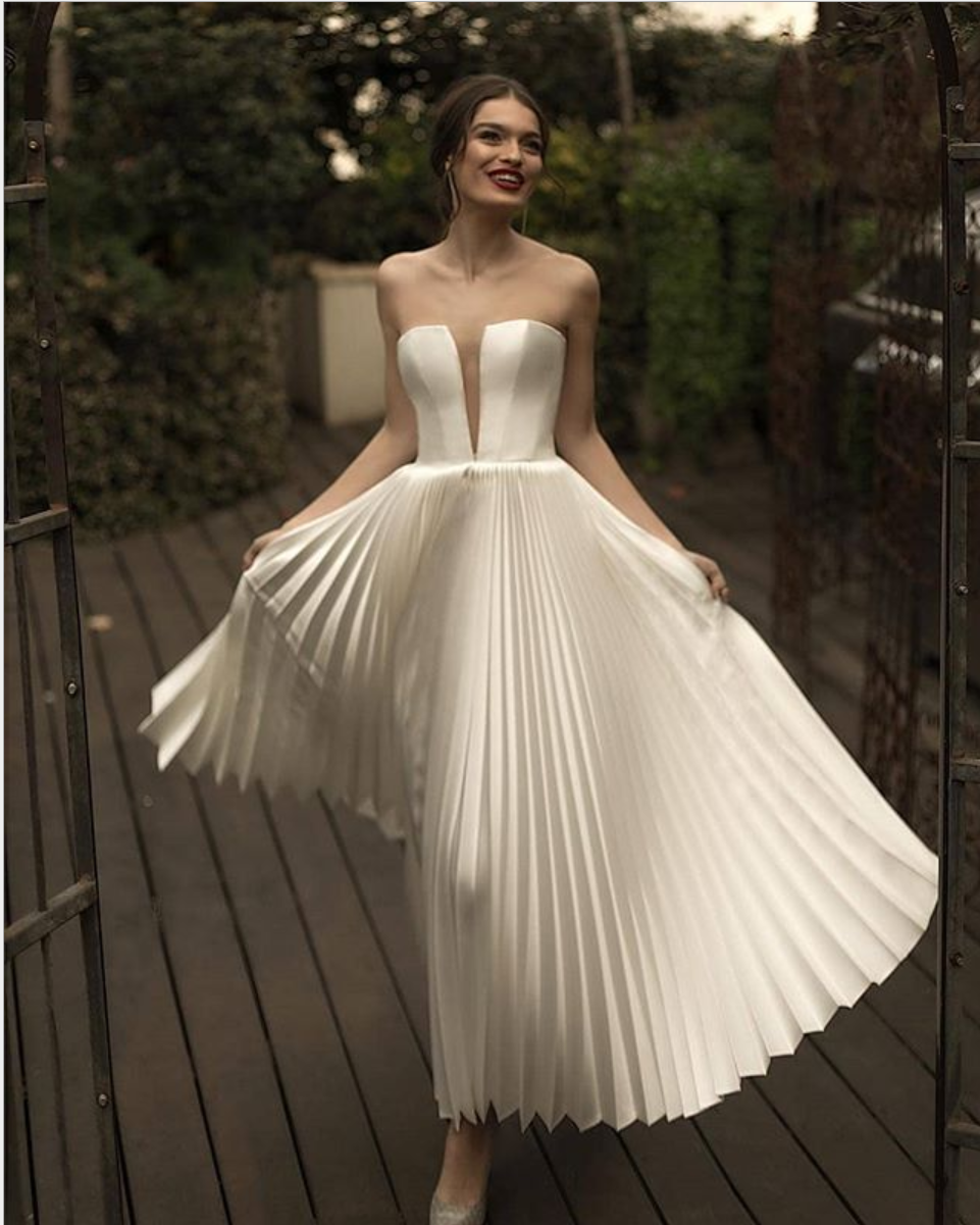 sexy deep V tube top pleated dress nihaostyles wholesale clothing NSYIS83510