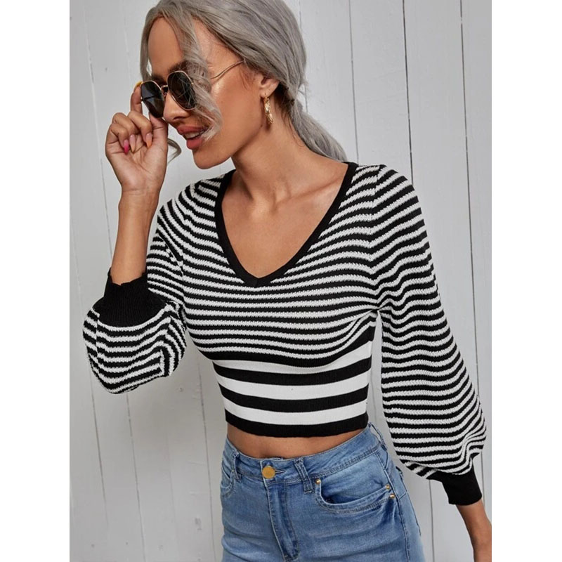 V-neck striped long-sleeved sweater nihaostyles clothing wholesale NSXIA89182