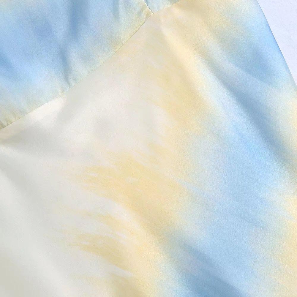vestido ajustado con tirantes y espalda descubierta con efecto tie-dye y textura de seda NSLAY126993