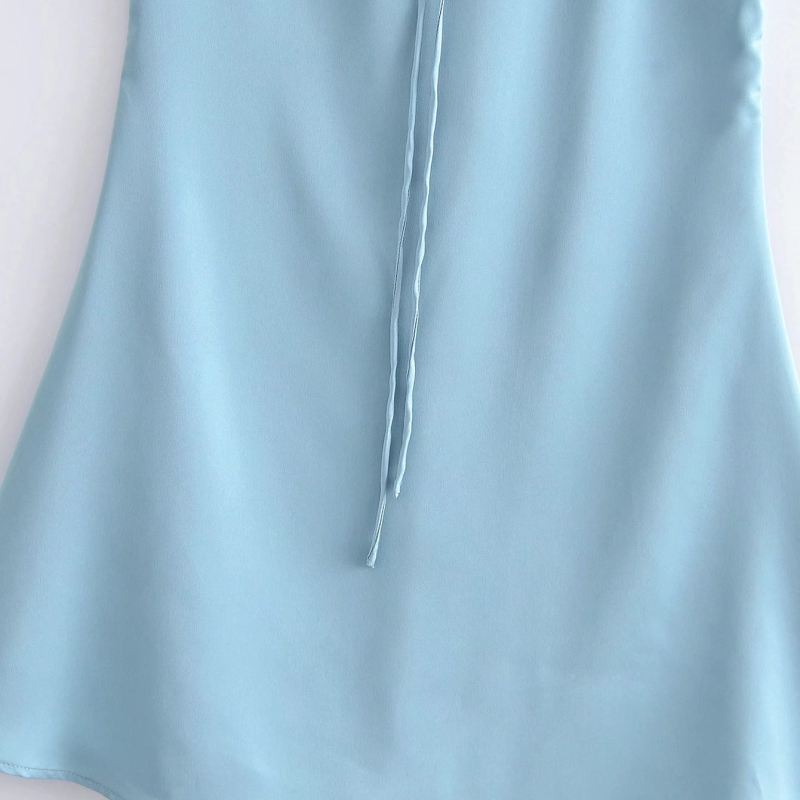 vestido de satén de color sólido con cordones delgados sin espalda de corte bajo de la honda NSLAY127161