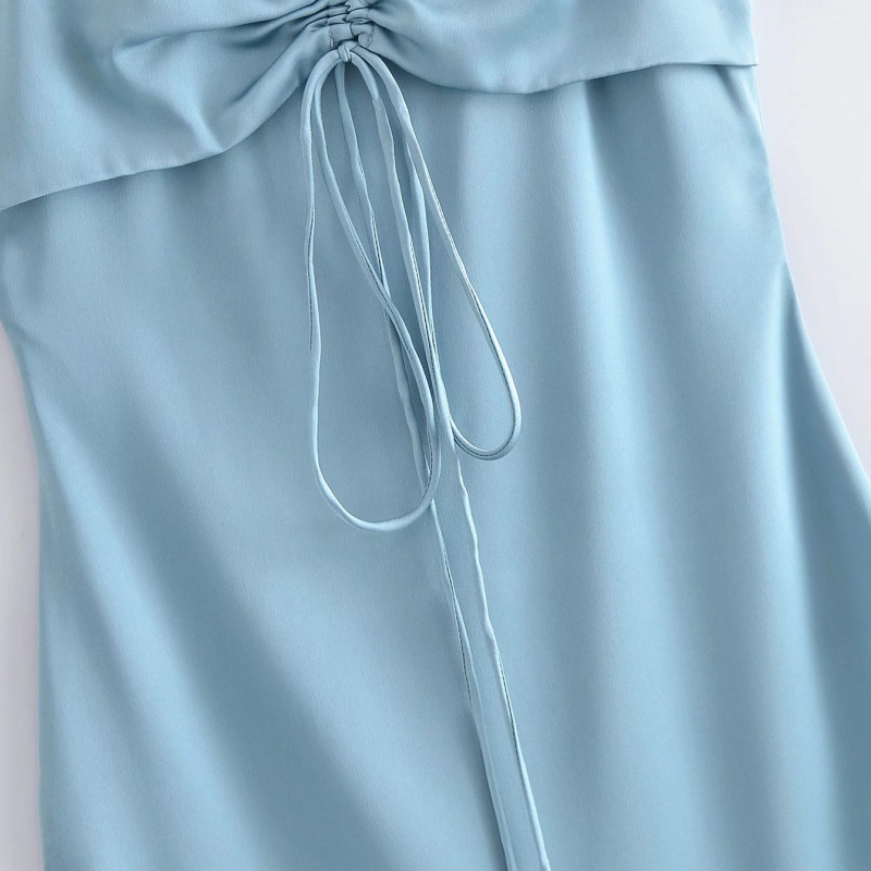 vestido de satén de color sólido con cordones delgados sin espalda de corte bajo de la honda NSLAY127161
