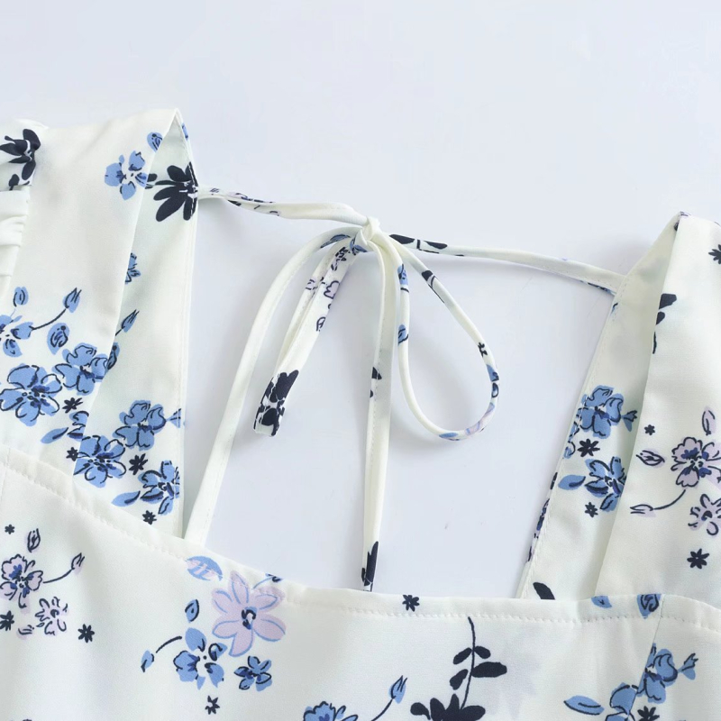 vestido floral delgado con cordones sin espalda y cuello cuadrado de manga corta NSLAY127286