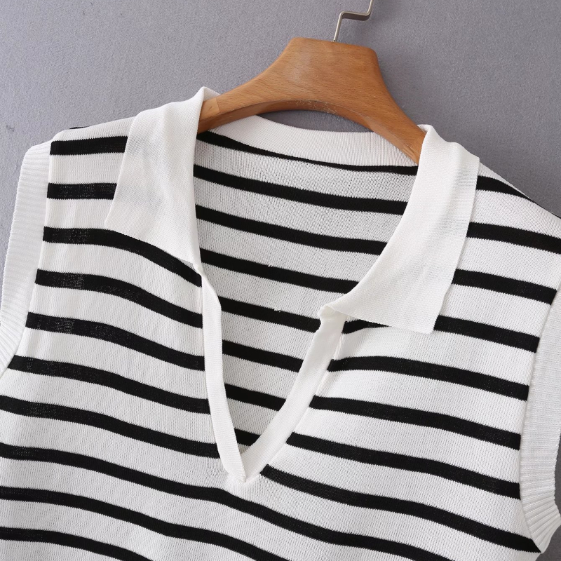 lapel v neck slim striped knitted vest NSLAY128393