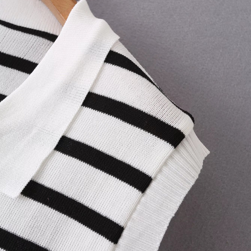 lapel v neck slim striped knitted vest NSLAY128393